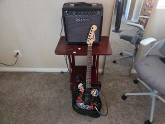 Squier Stratocaster Electric guitar with Amp