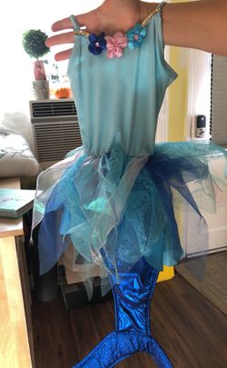 Kids mermaid costume/dress size 3/4