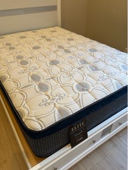 Queen size mattress pillow top 12”.   New mattress in a plastic sealed.    We offer same day delivery