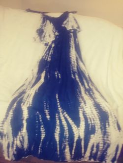 blue and white dress size small