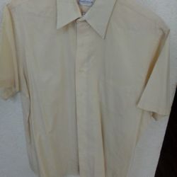 VAN HEUSEN SHORT SLEEVE SHIRT SIZE (L)