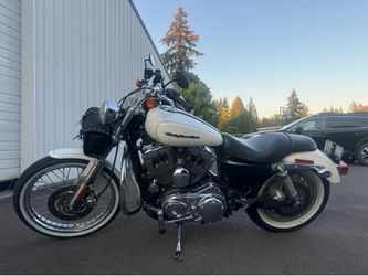 2005 Harley xl sportster 1200 custom