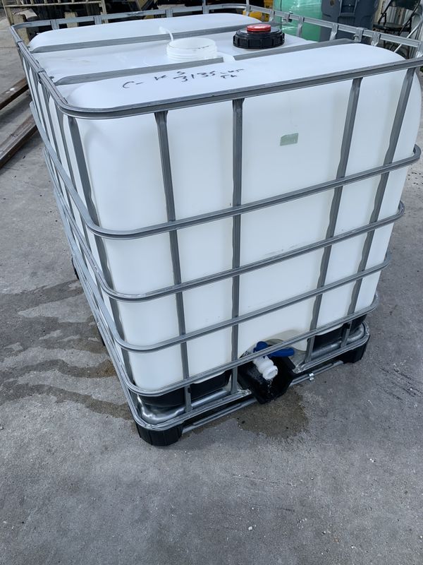 Water tank pressure washer mobile detailing 275 gallon for Sale in