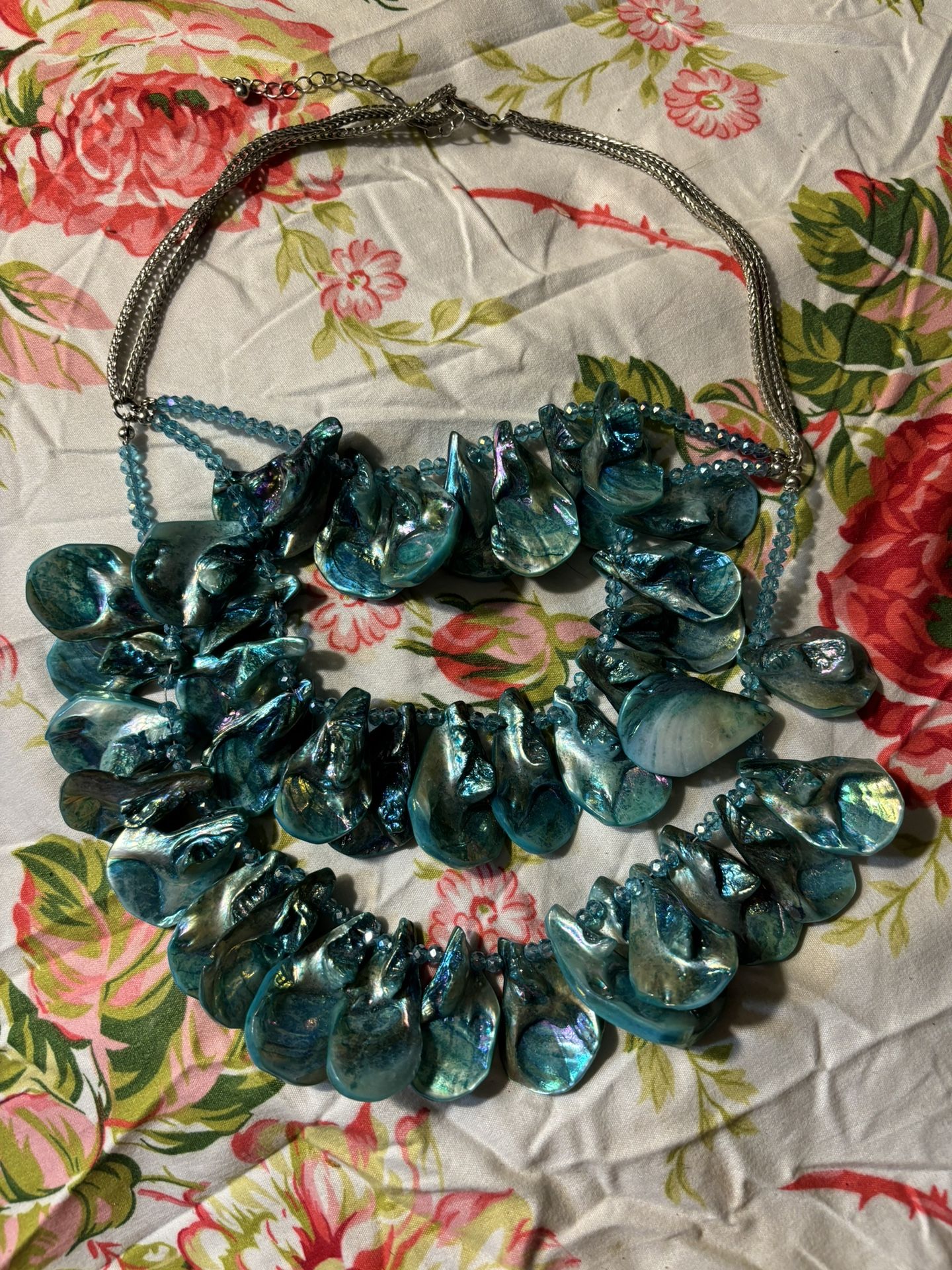 Fabulous Three Layer Turquoise Shell And Bead Necklace 