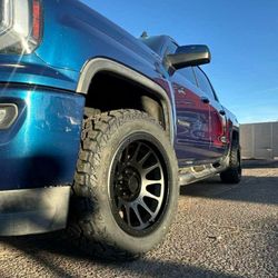 20x10 Yosemite Lock Off-road Rims And Tires 285/55/20 Gripmax RT LT