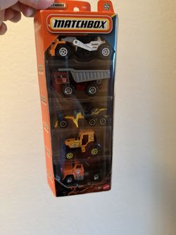 5 Set Of Trucks