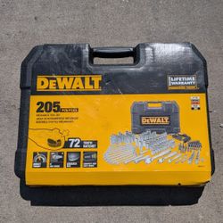 DeWalt tool set