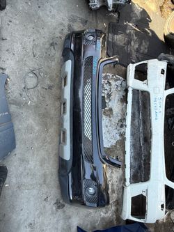 Front bumper form2007 Mercedes Benz ML350 front bumper