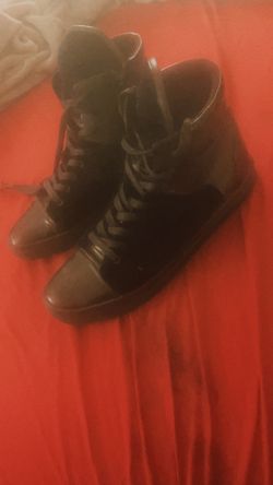 Nice Black And Purple Designer Shoes