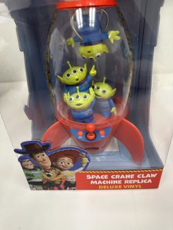 TOY STORY DISNEY CULTUREFLY SPACE CRANE CLAW MACHINE DELUXE FIGURINE NEW 2026
