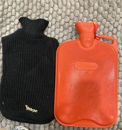 rubber hot&cold water bottle with knitted cover