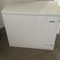 THOMSON HOUSEHOLD FREEZER 8.8