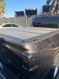 2014 /2014 silverado ( regular size bed ) hard cover