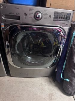LG Front Load Washer & Dryer Combo