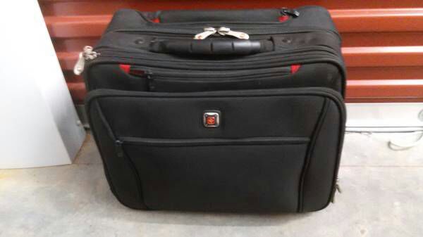 Swiss Wenger 17" laptop bags with wheels