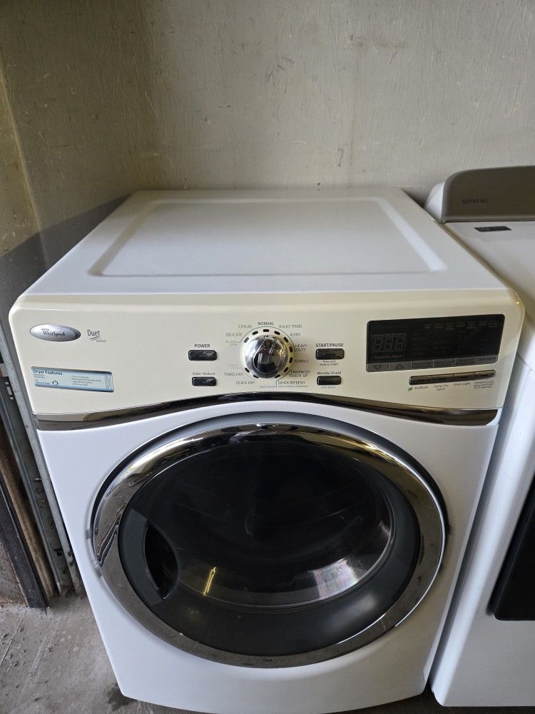 Xl Capacity Whirlpool Elite Dryer. Electric 