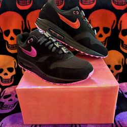 Nike Air Max 1 Premium Men’s Size 9.5