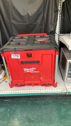 Milwaukee PACKOUT Large Tool Box