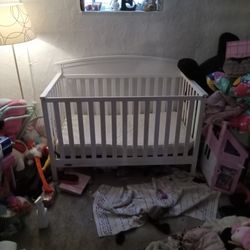 Baby Crib (Graco)