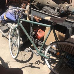 Critical Cycles Fixie Bike