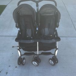 Combi Double Stroller