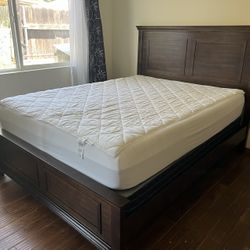 Cama Queen Size Nueva En Caja Incluye Colchones