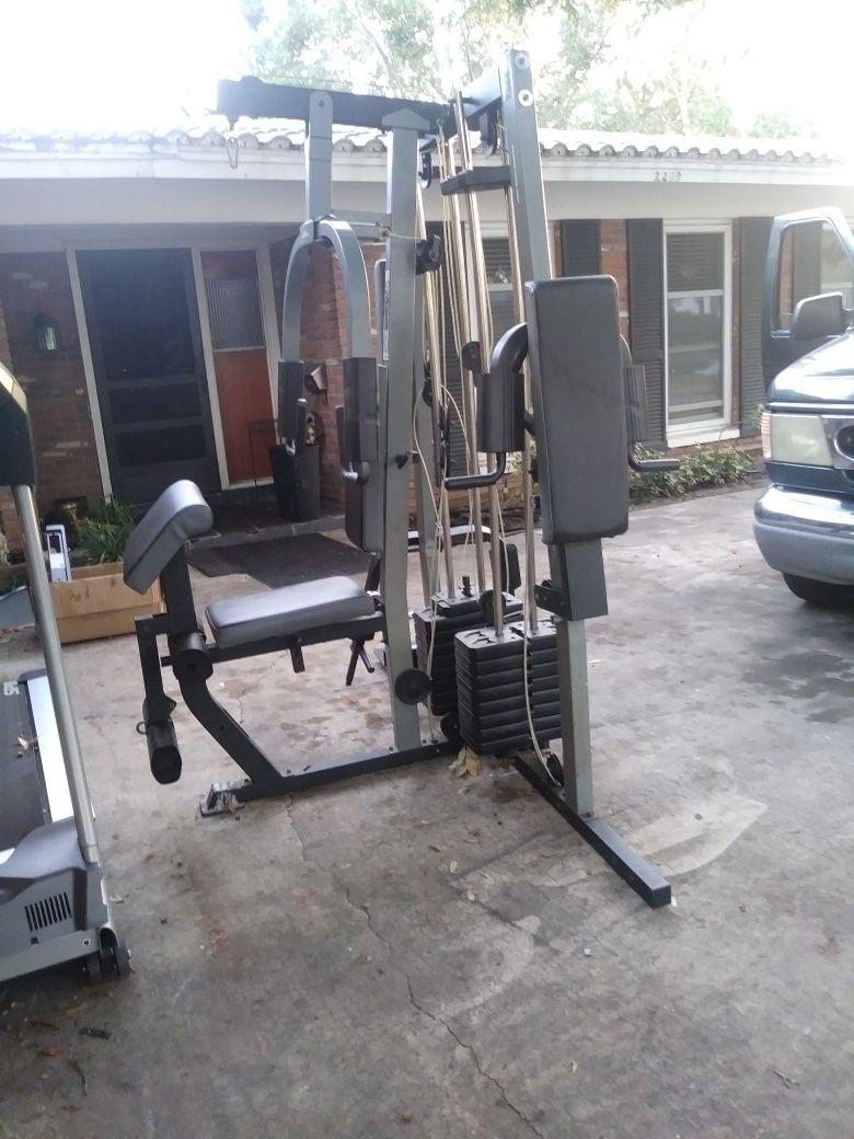 Weider Pro 3550. Total Gym. Well taken care of moving and cannot take with me. 175.00 obo for Sale in Clearwater FL OfferUp