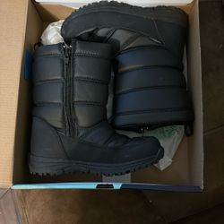 Snow Boots