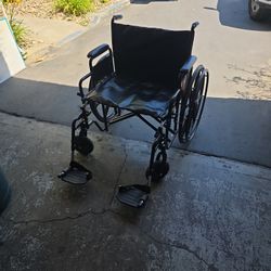 Drive HEAVY DUTY WHEELCHAIR 450 LBS WEIGHT CAPACITY 24"WIDE
