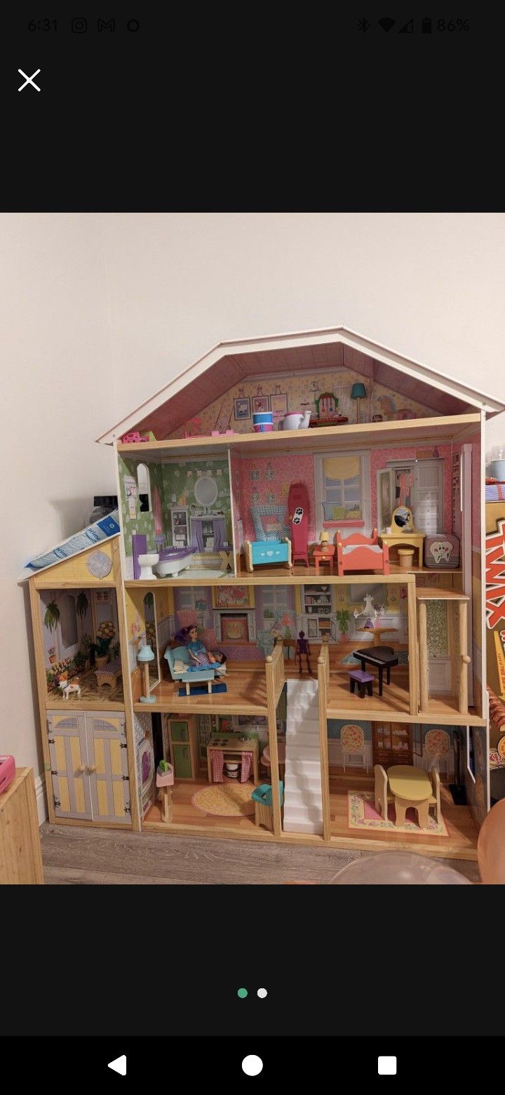 Doll House