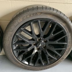 2019 Shinny black rims flawless not a scratch on them