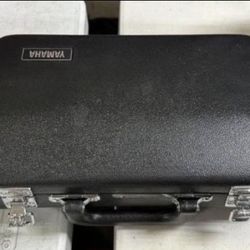 VINTAGE YAMAHA CLARINET W CASE