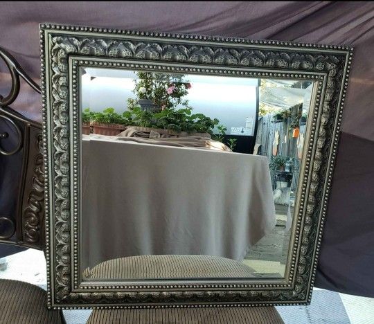 Nice Mirror 26x26 