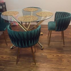 Dining set for 4 people