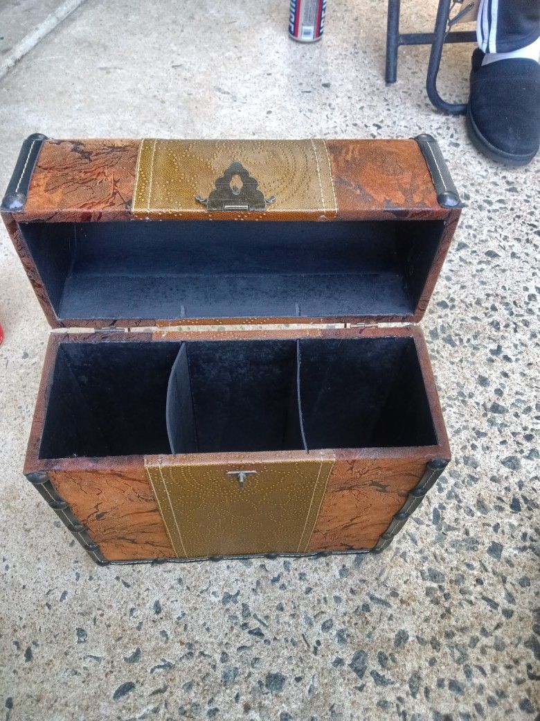 Three Bottle Wine Container Box Made Out Of Suede And Leather