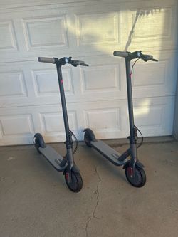 Electric Scooter, Powerful 350WMotor, 12/19/Miles Max uRange,