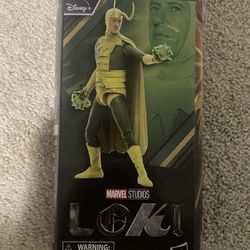 Marvel Legends Series - Classic Loki Action Figure