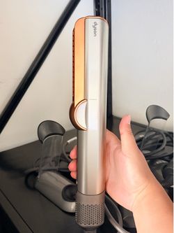 Dyson Airstrait Nickel