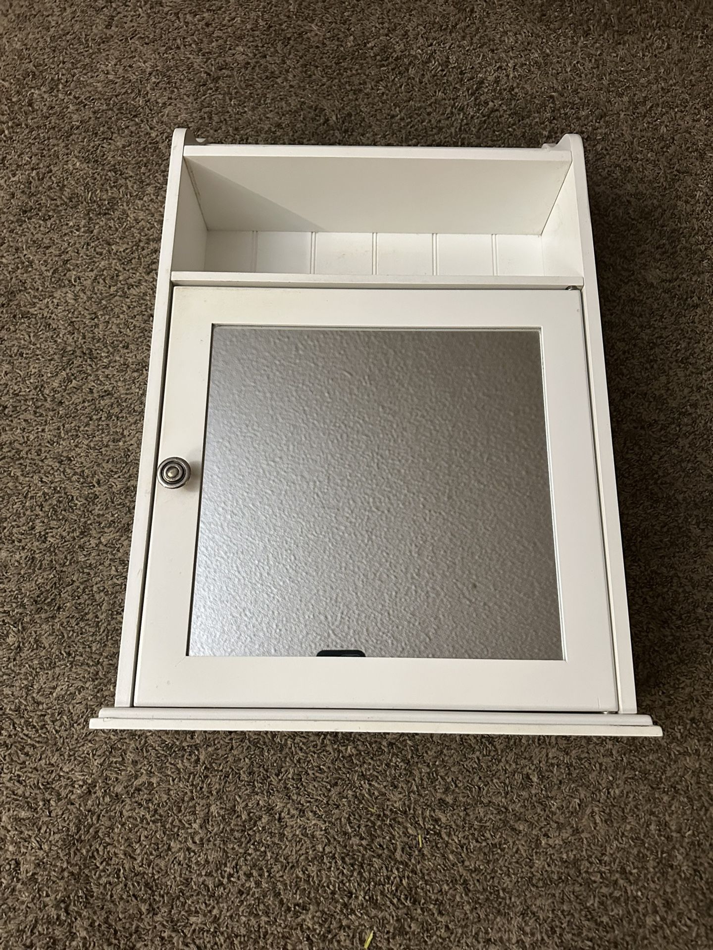 Cabinet With Mirror White 25L 16W