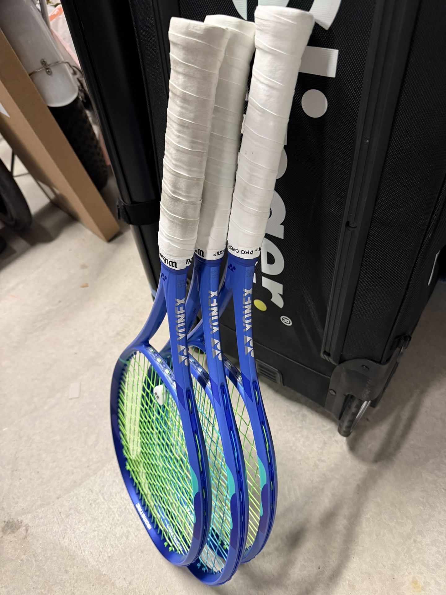 YONEX EZONE 98 ツアー ラケット グリップ2 レザー換装 YONEX EZONE 98
