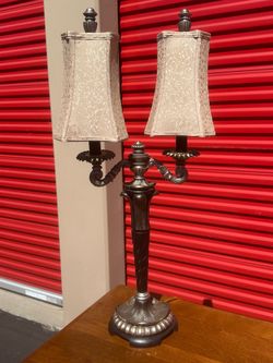 Table lamp