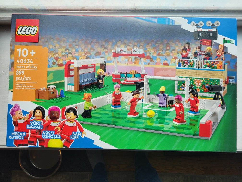 Lego Icons Of Play Set 40634