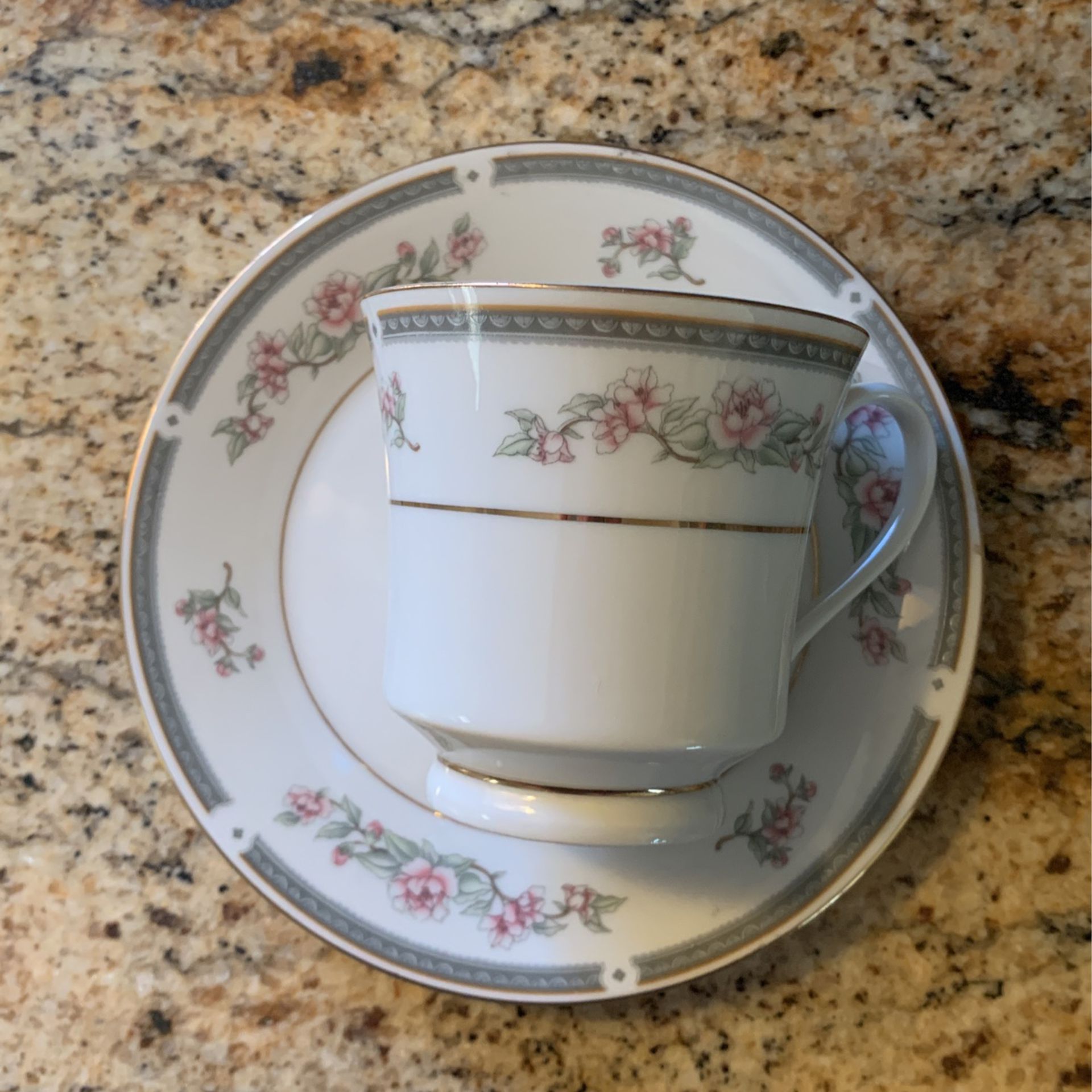 China Pearl Fine China Tea Cup And Saucer Rose Pattern