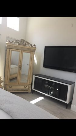 Pulaski armoire