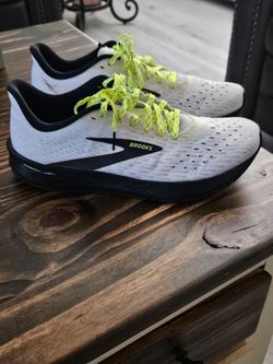 Shoes Size 10