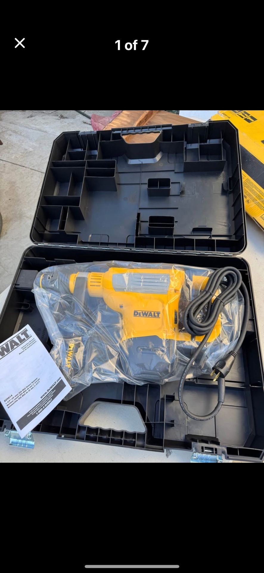 NEW DEWALT 1-3/4 in. SDS MAX Combination Rotary Hammer Kit with Case