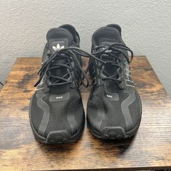 Adidas NMD R1 V2 Triple Black