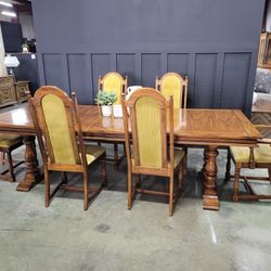 Vintage Extendable Dining Table
