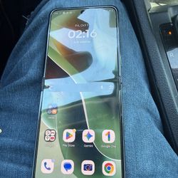 Unlocked Moto RAZR ULTRA