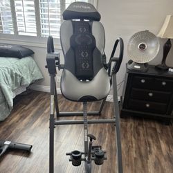 Innova HEALTH AND FITNESS Heat And Massage Inversion Table Itm5900